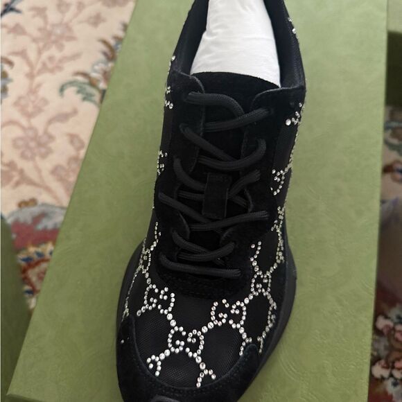 Brand new with box & dustbag GUCCI
GG Crystal Mesh Runner Sneakers Womens size 5 - Picture 7 of 16